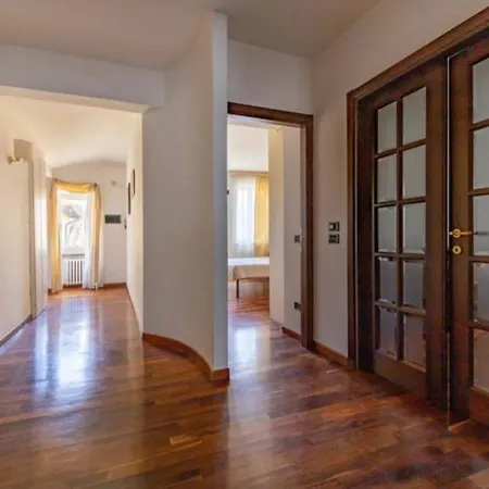 Royal Domus - Via Mazzini * Perugia